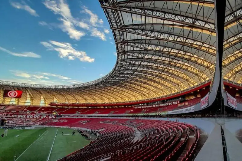Beira-Rio recebe comitiva de avaliação da Fifa para sediar a Copa do Mundo Feminina