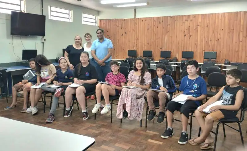 Corsan promove educação ambiental em escolas com palestras sobre preservação da água