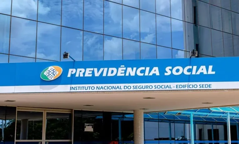Governo antecipa pagamento do INSS para 15 milhões de beneficiários