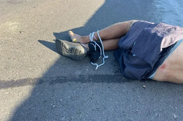 Homem é amarrado com cordas após furtar carro e colidir contra mureta na RS-118, em Cachoeirinha