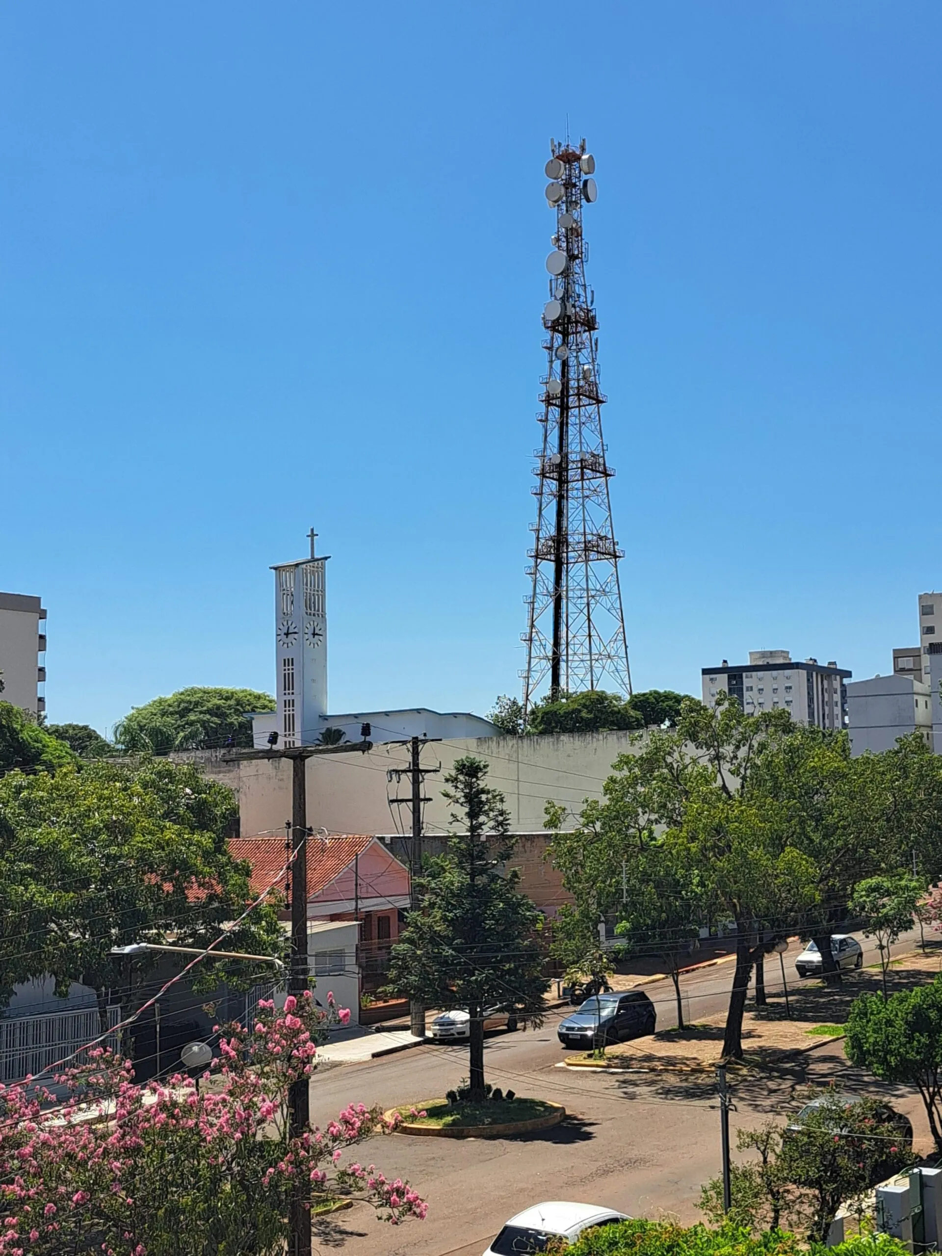 Sol predomina no início da semana, mas chuva deve retornar na quarta-feira