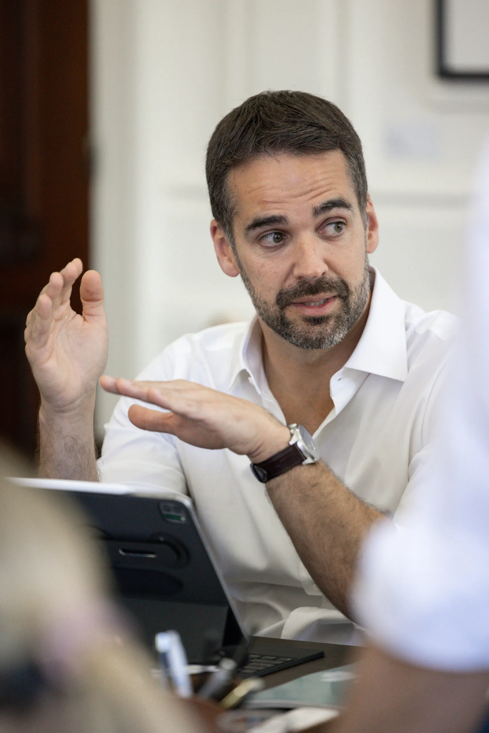 Leite defende candidatura à presidência pelo PSD e diz ter ‘diferencial’ para ‘liderar projeto de despolarização’