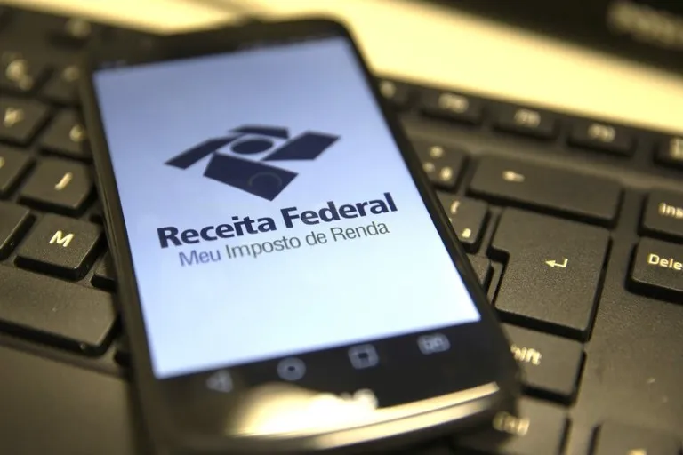 Governo publica MP que atualiza a faixa de isenção do Imposto de Renda