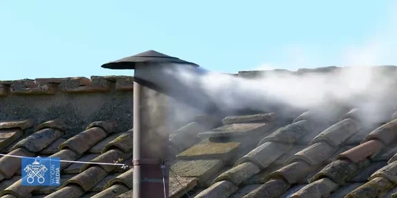 Novo Papa é eleito no 2º dia de conclave