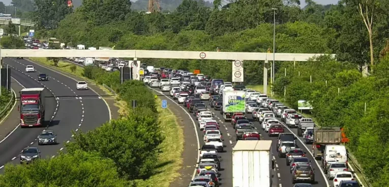 Mais de 900 mil motoristas irão às estradas no feriado