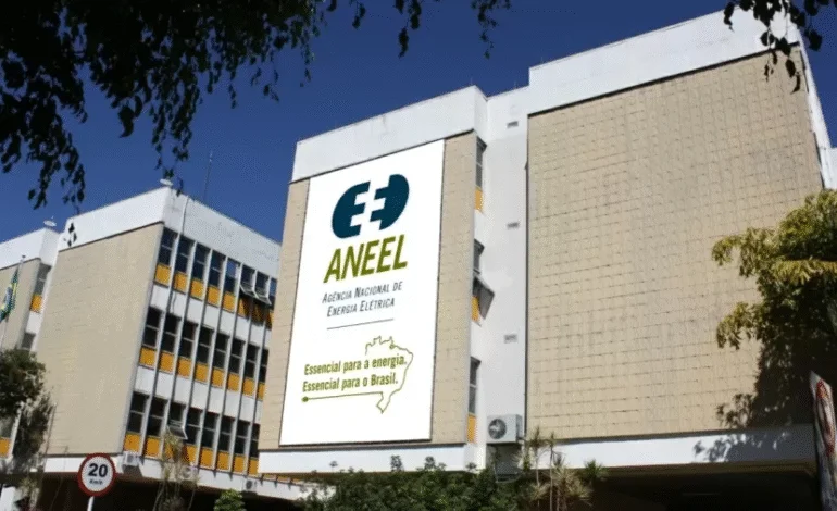 Conta de luz terá bandeira vermelha 1 em outubro