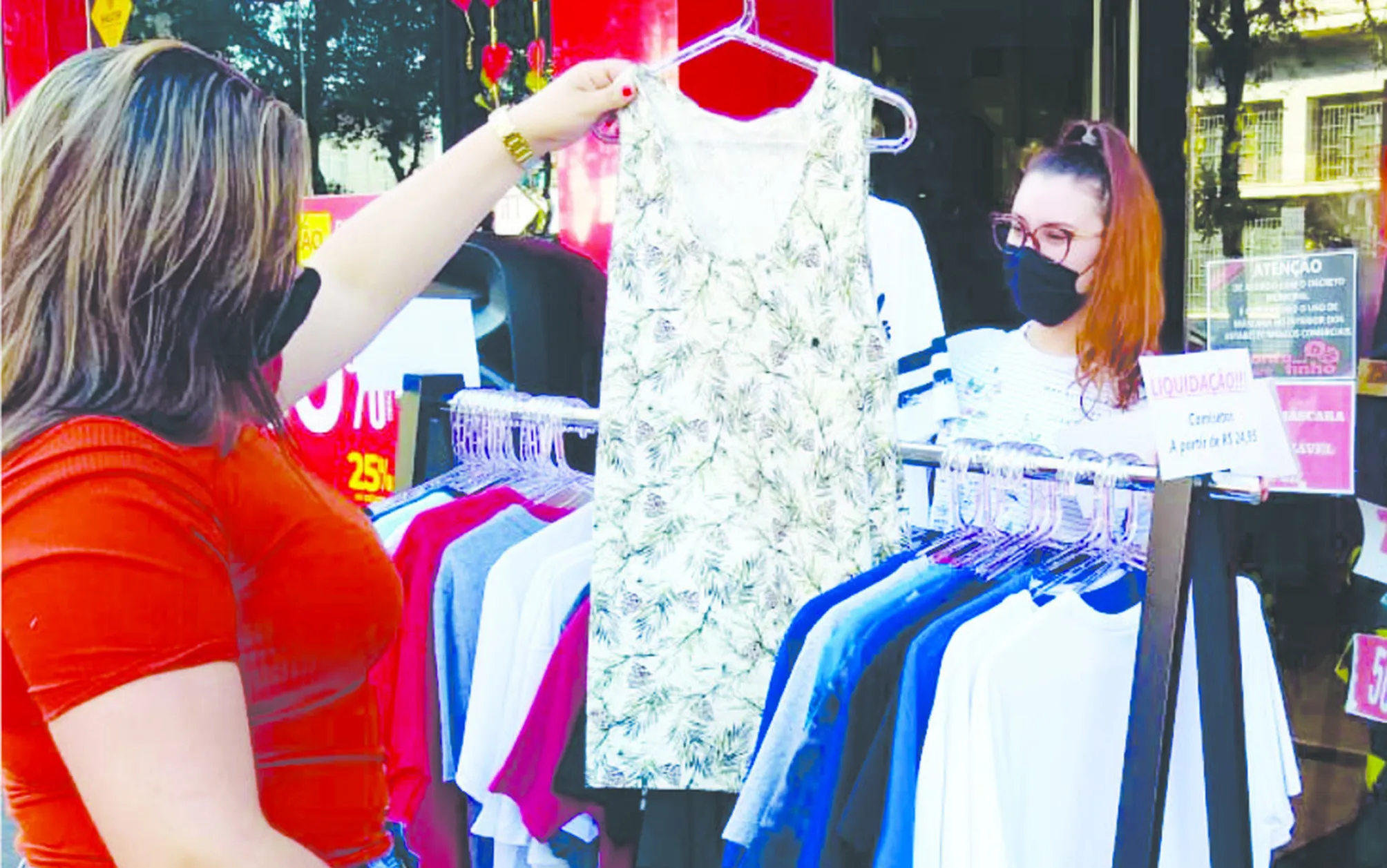 Comércio aos domingos é amparado por lei municipal