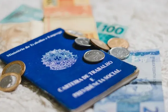 13º salário: quando cai o pagamento do benefício em 2025