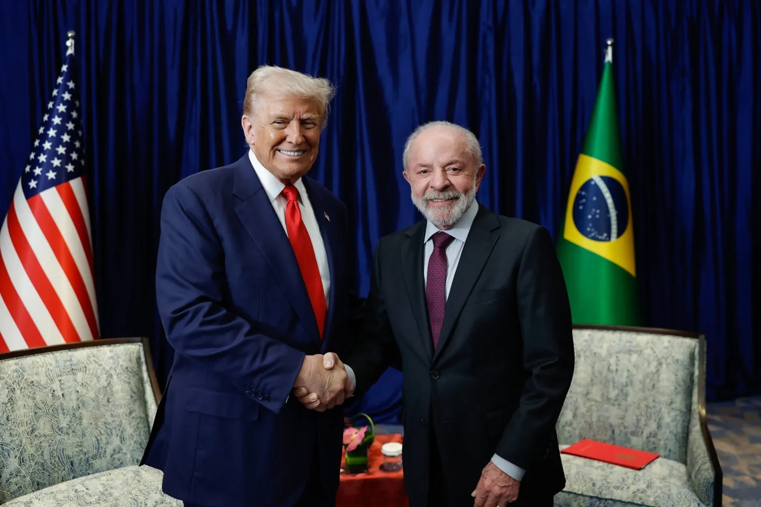 Lula celebra retirada de tarifas pelos EUA e diz que sinaliza respeito