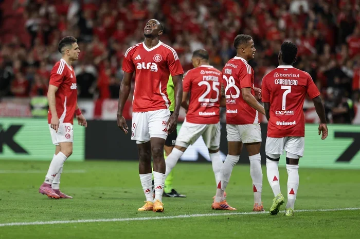 Inter encara o Vitória em “final” contra o rebaixamento no Barradão