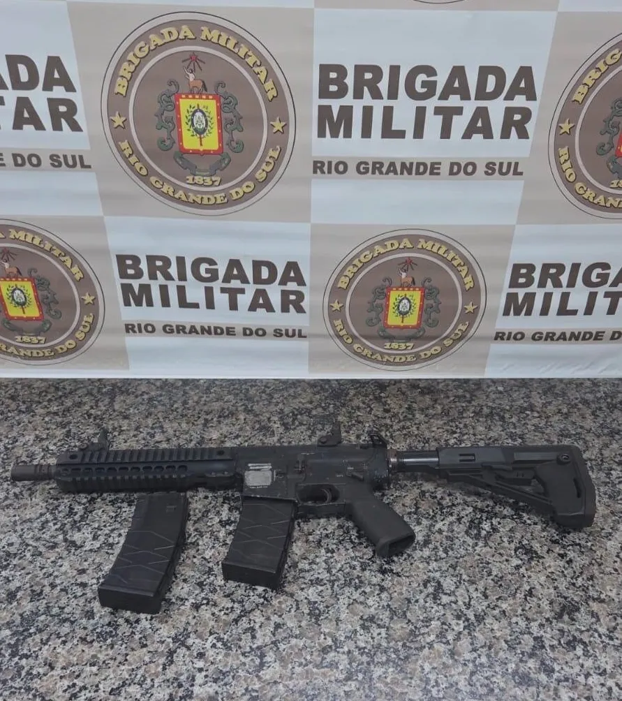 BM prende homem por porte de arma de fogo de uso restrito em Santo Ângelo