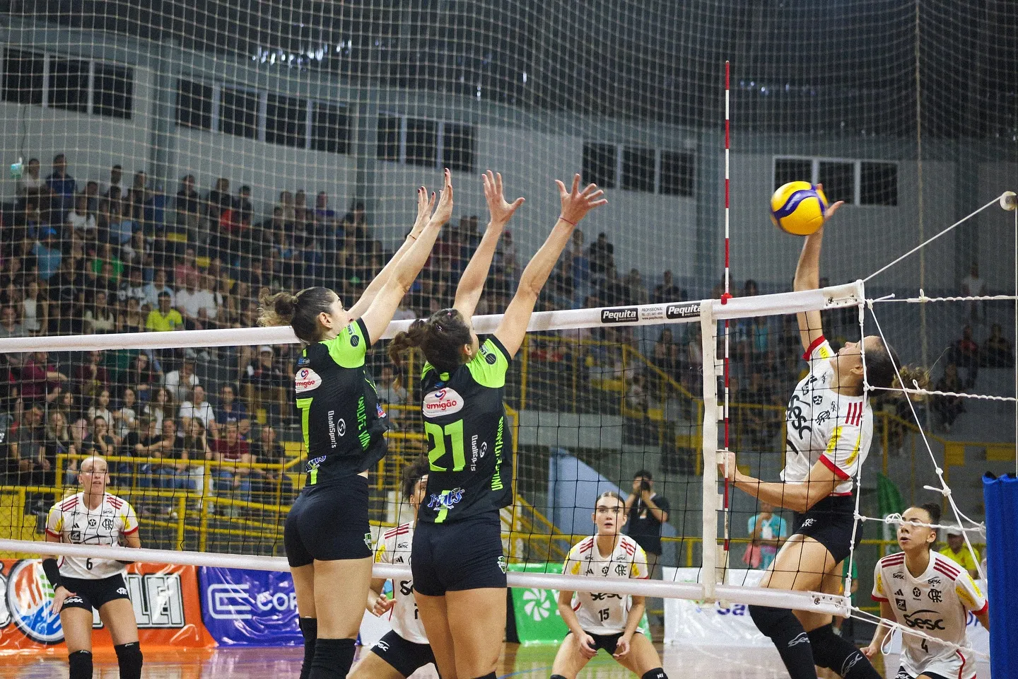 Locação de quadras esportivas passa ser online com taxa antecipada