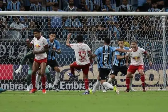 Grêmio cede empate ao Bragantino na Arena