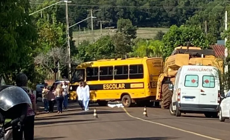Idoso morre após ser atropelado por ônibus escolar desgovernado em Sete de Setembro