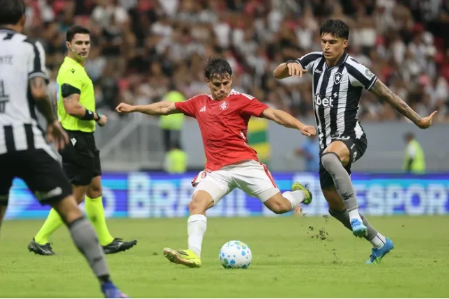 Inter mostra poder de reação e busca empate com o Botafogo em Brasília