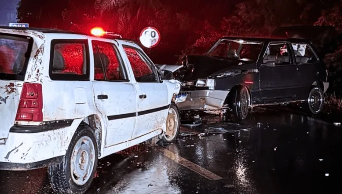 Seis pessoas ficam feridas em colisão frontal na BR-285, em Santo Antônio das Missões