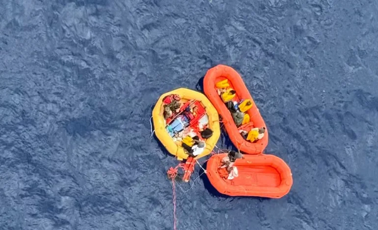 Grupo sobrevive à queda de avião e passa cinco horas no mar antes de resgate nos EUA