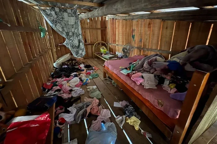 Mulher é presa no sul do Estado suspeita de abusar e negociar as próprias filhas por dinheiro