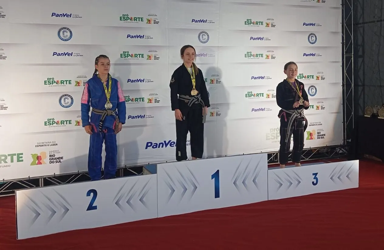 Atleta de Entre-Ijuís conquista vice-campeonato em competição estadual de jiu-jítsu
