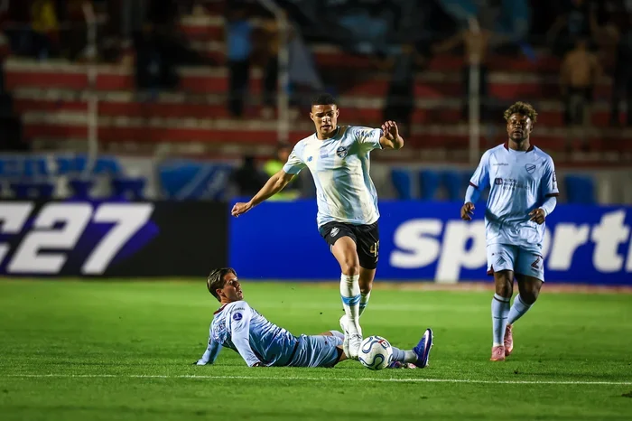 Grêmio recebe o Bolívar em busca da classificação às oitavas da Sul-Americana