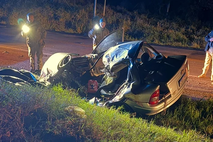 Pai e filha morrem em acidente entre carro e caminhão na BR-386, no norte do RS