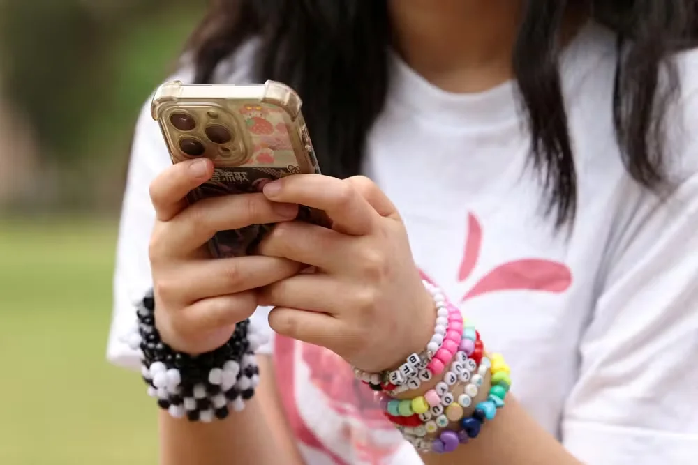 Nova Zelândia propõe proibir redes sociais para menores de 16 anos