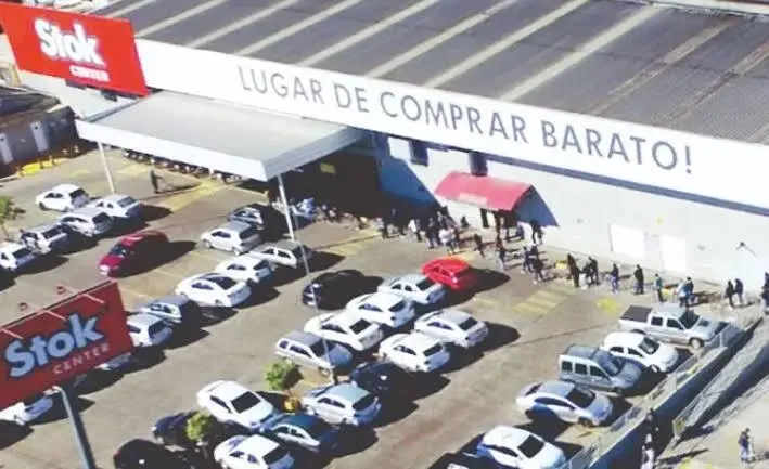 Stok Center anuncia 170 vagas para reforçar equipe antes da reinauguração em Santo Ângelo