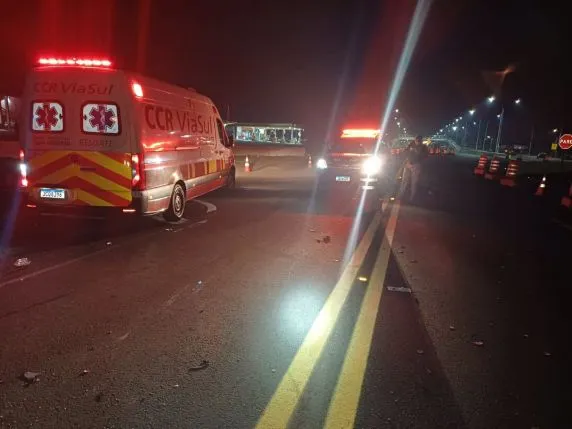 Mulher morre após colisão entre dois carros na BR-386, em Fontoura Xavier