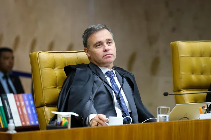 André Mendonça derruba sigilo de petição relacionada ao caso Banco Master
