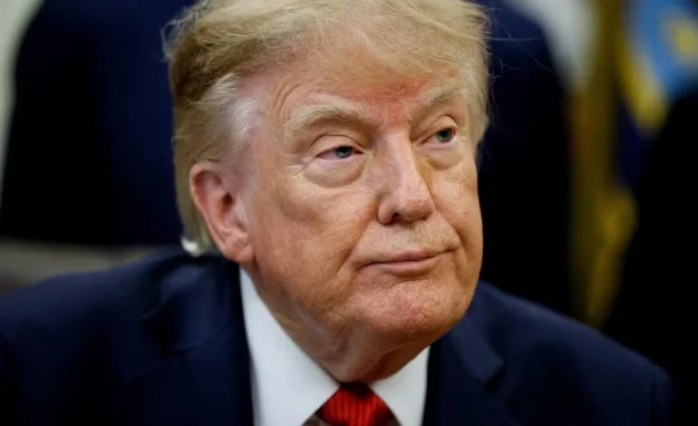 Trump tem a menor aprovação da história de sua carreira política, diz pesquisa Reuters/Ipsos