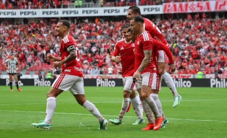 Inter vence o Botafogo por 3 a 0 e deixa a zona de rebaixamento do Brasileirão